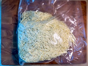 Орехи: Сырный продукт ФЕРМЕРСКИЙ паутинка  укроп/чеснок